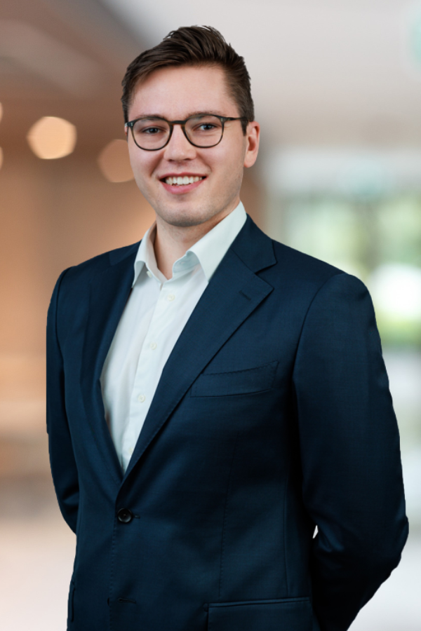 Dominic Taurins Associate Silverpeak